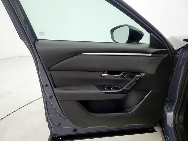 Photo of 2025 Blue Mazda CX-50