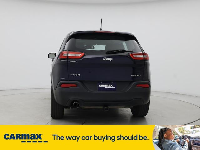 Photo of 2015 Blue Jeep Cherokee