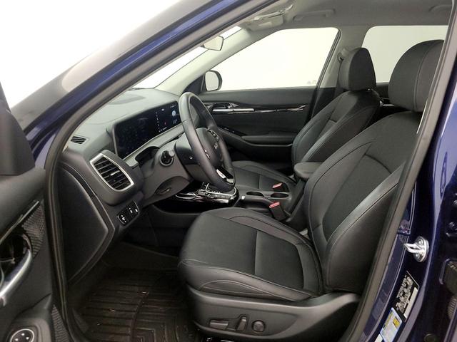 Photo of 2024 Blue Kia Seltos