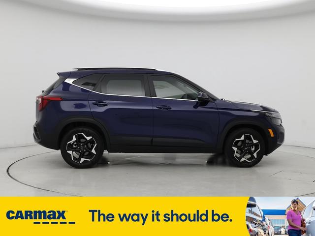 Photo of 2024 Blue Kia Seltos