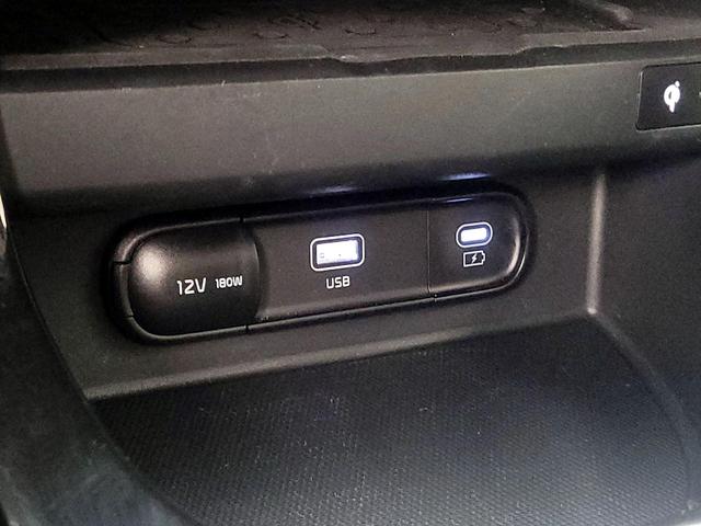 Photo of 2024 Blue Kia Seltos