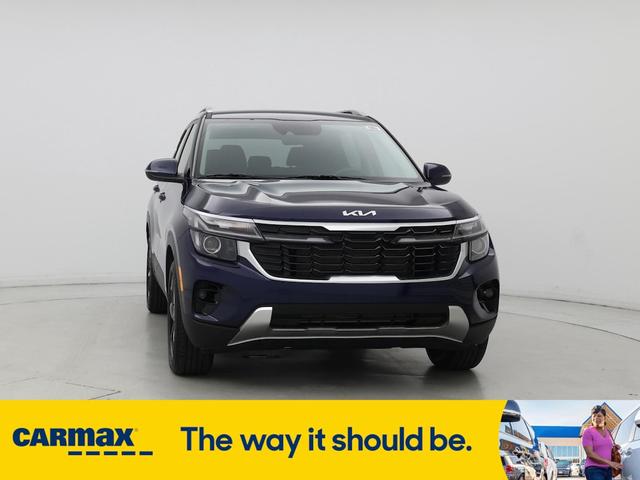 Photo of 2024 Blue Kia Seltos