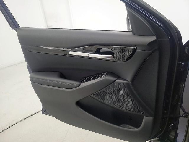 Photo of 2024 Blue Kia Seltos