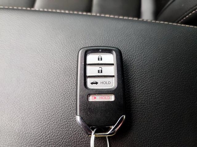 Photo of 2022 Gray Honda Accord