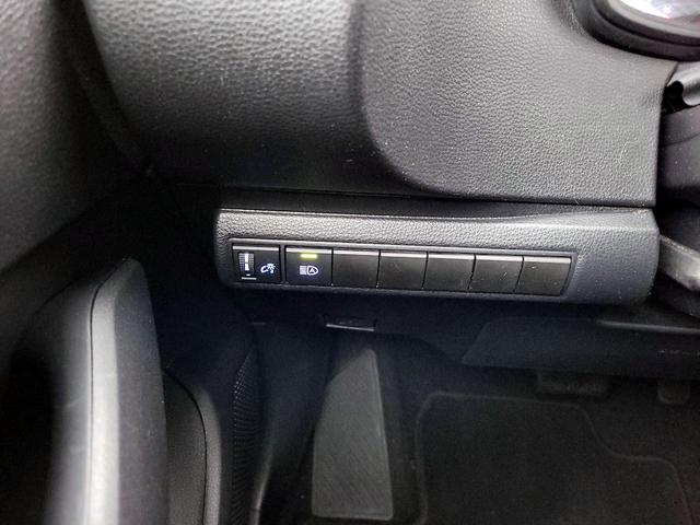 Photo of 2020 White Toyota Corolla