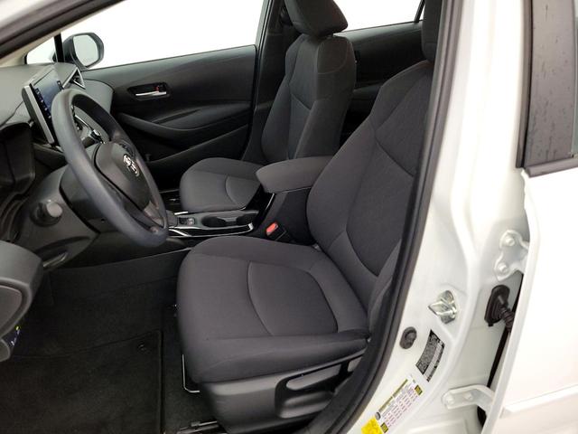 Photo of 2020 White Toyota Corolla