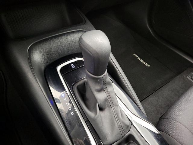 Photo of 2020 White Toyota Corolla