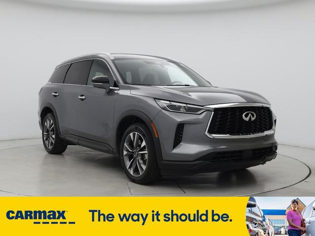 Photo of 2024 Gray INFINITI QX60