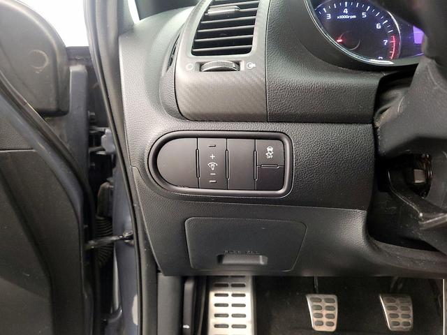 Photo of 2016 Blue Kia Forte