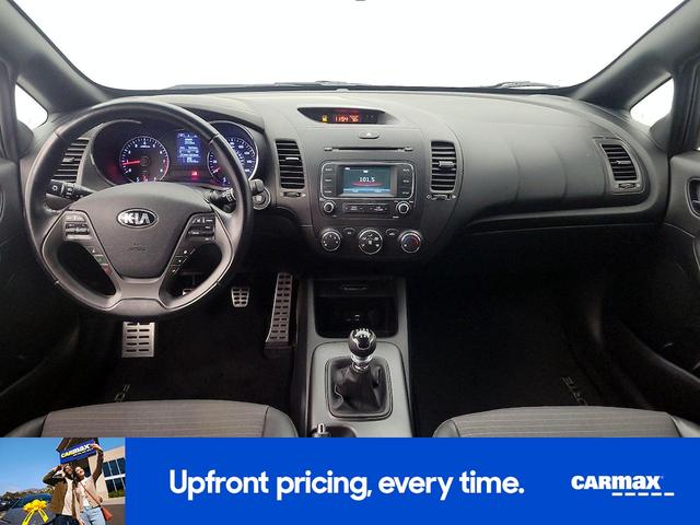 Photo of 2016 Blue Kia Forte