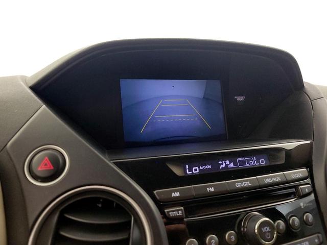Photo of 2014 Gray Honda Pilot