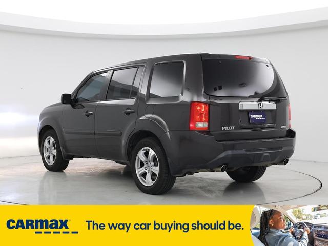 Photo of 2014 Gray Honda Pilot