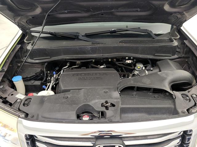 Photo of 2014 Gray Honda Pilot