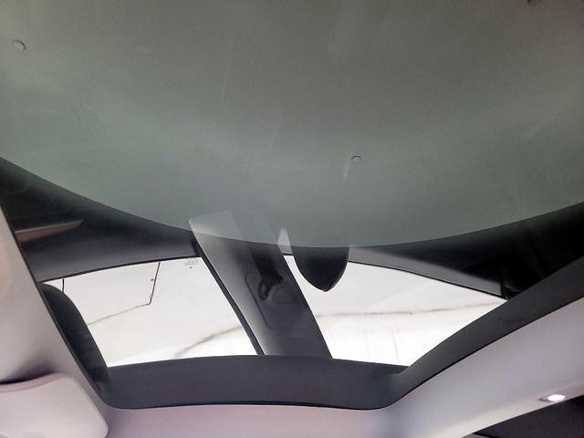 Photo of 2022 Blue Tesla Model 3