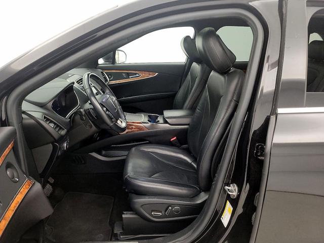 Photo of 2020 Black Lincoln Nautilus