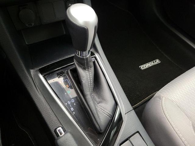 Photo of 2017 Silver Toyota Corolla