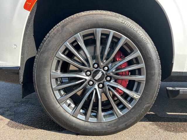 Photo of 2024 Crystal White Tri-Coat Cadillac Escalade