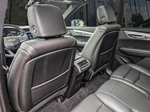 Photo of 2025 Stellar Black Metallic Cadillac XT6