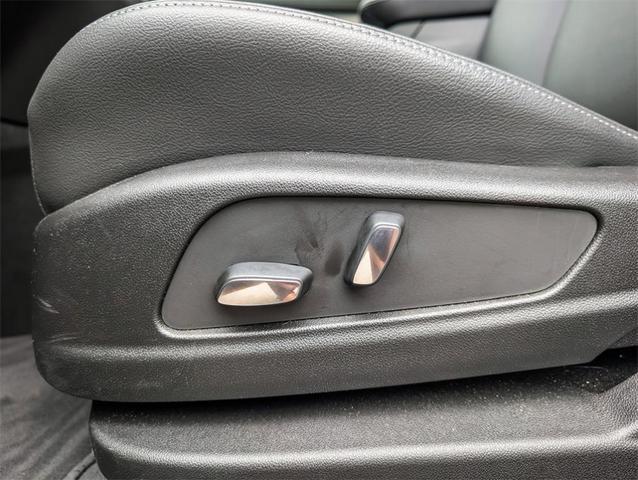 Photo of 2025 Stellar Black Metallic Cadillac XT6