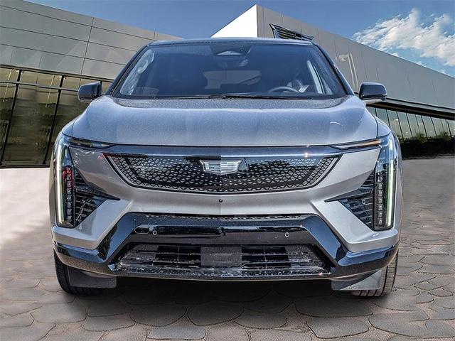 Photo of 2025 Silver Metallic Cadillac OPTIQ