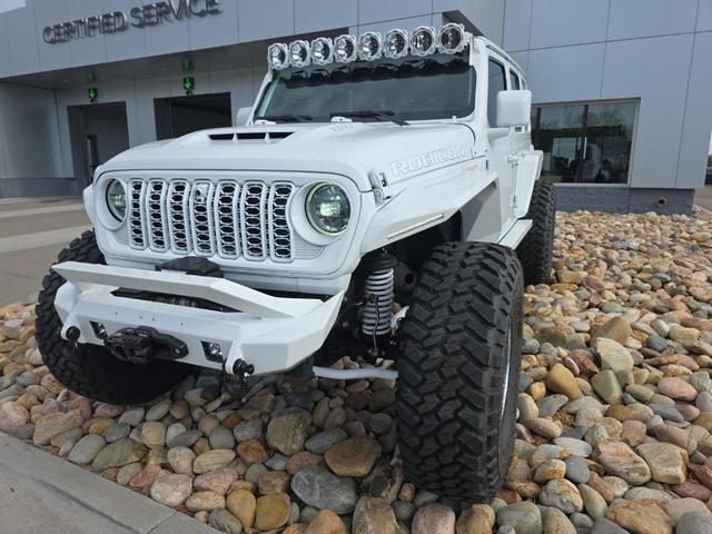 Photo of 2024 Bright White Clearcoat Jeep Wrangler