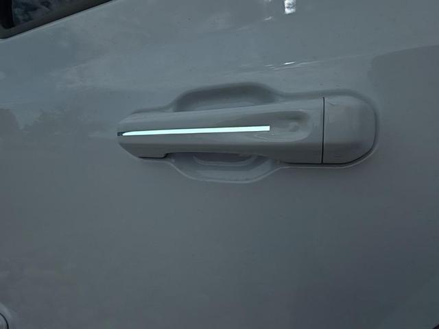Photo of 2024 Bright White Clearcoat Jeep Wrangler