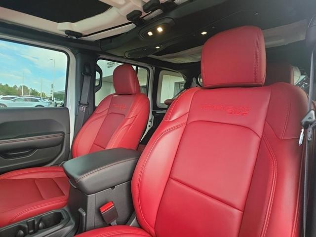 Photo of 2024 Bright White Clearcoat Jeep Wrangler