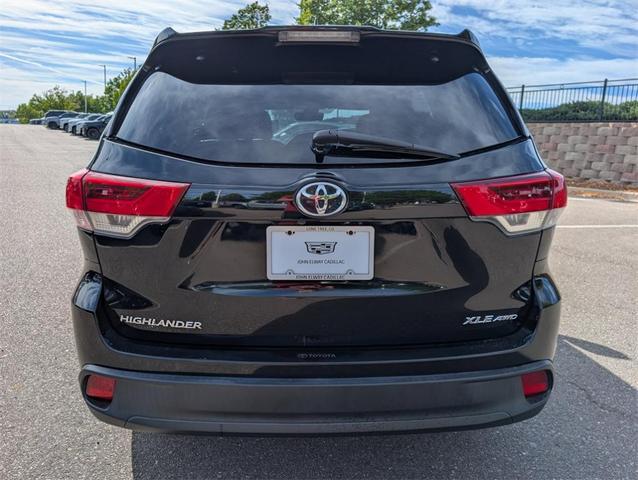 Photo of 2019 Black Toyota Highlander