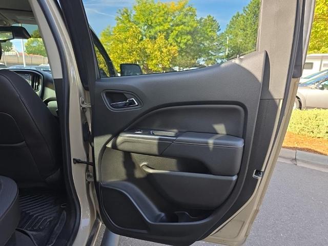 Photo of 2021 Desert Sand Metallic GMC Canyon