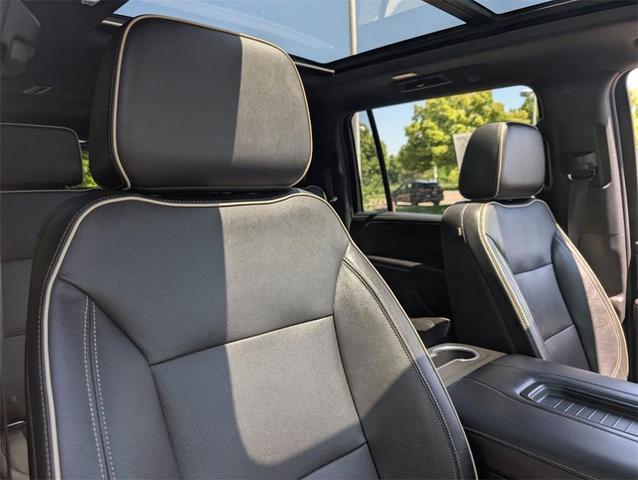 Photo of 2021 Black Chevrolet Suburban