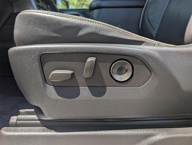 Photo of 2021 Black Chevrolet Suburban