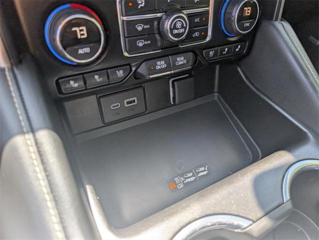 Photo of 2021 Black Chevrolet Suburban