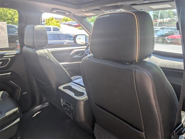 Photo of 2021 Black Chevrolet Suburban