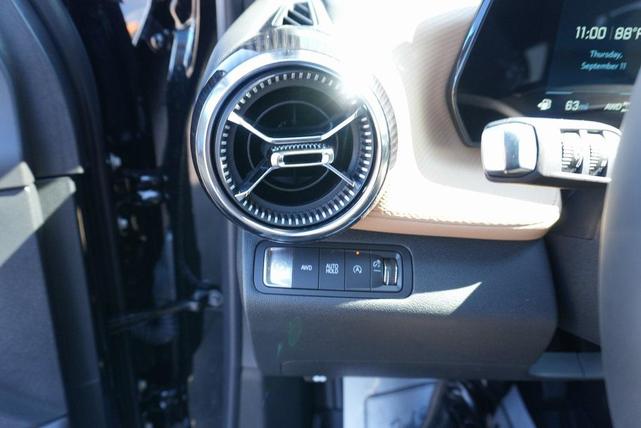 Photo of 2026 Mosaic Black Metallic Chevrolet Equinox