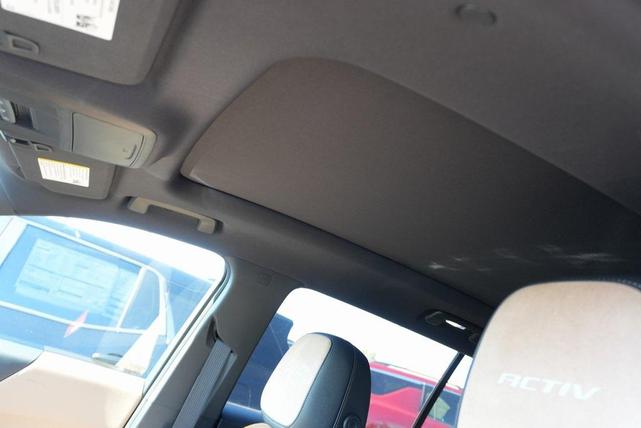 Photo of 2026 Mosaic Black Metallic Chevrolet Equinox