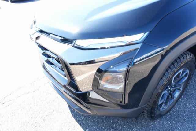 Photo of 2026 Mosaic Black Metallic Chevrolet Equinox