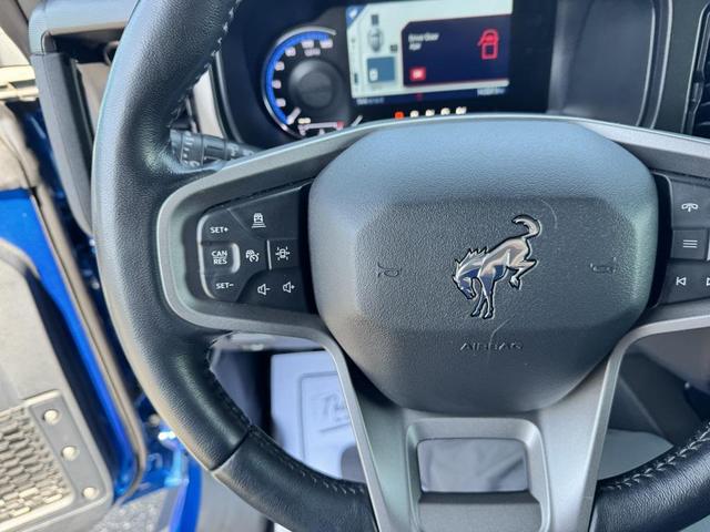 Photo of 2021 Lightning Blue Metallic Ford Bronco