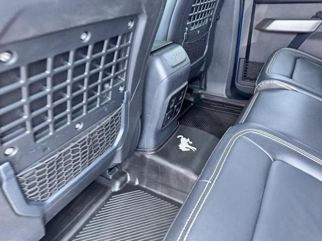 Photo of 2021 Lightning Blue Metallic Ford Bronco