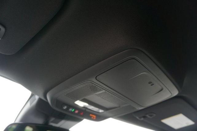 Photo of 2025 Radiant Red Tintcoat Chevrolet Traverse