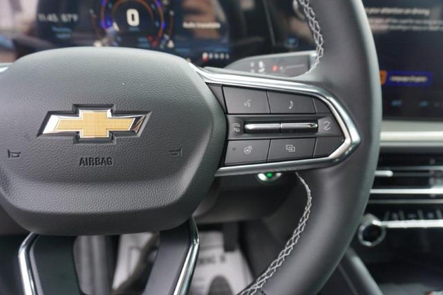 Photo of 2025 Radiant Red Tintcoat Chevrolet Traverse