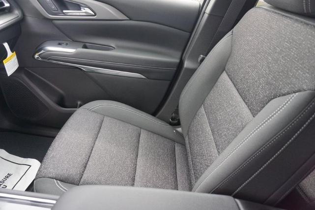 Photo of 2025 Radiant Red Tintcoat Chevrolet Traverse