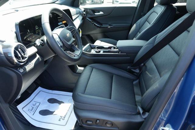 Photo of 2026 Lakeshore Blue Metallic Chevrolet Equinox