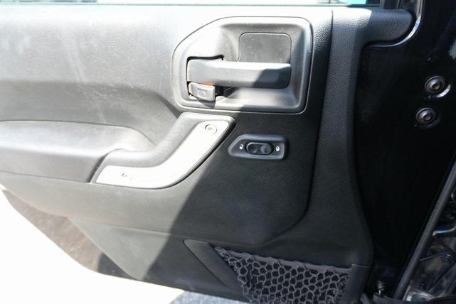 Photo of 2018 Black Clearcoat Jeep Wrangler JK Unlimited