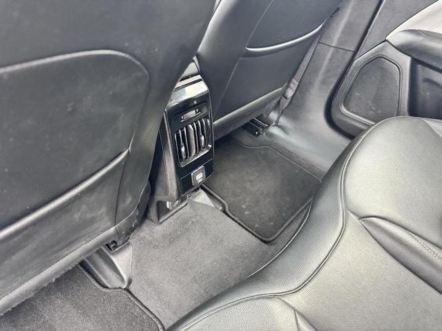 Photo of 2022 Velvet Red Pearlcoat Jeep Compass