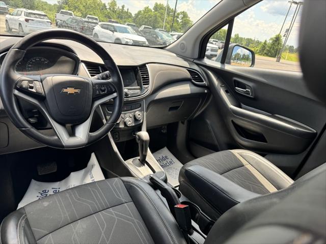 Photo of 2022 Shadow Gray Metallic Chevrolet Trax