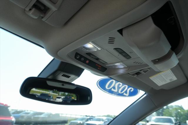 Photo of 2020 Mosaic Black Metallic Chevrolet Equinox