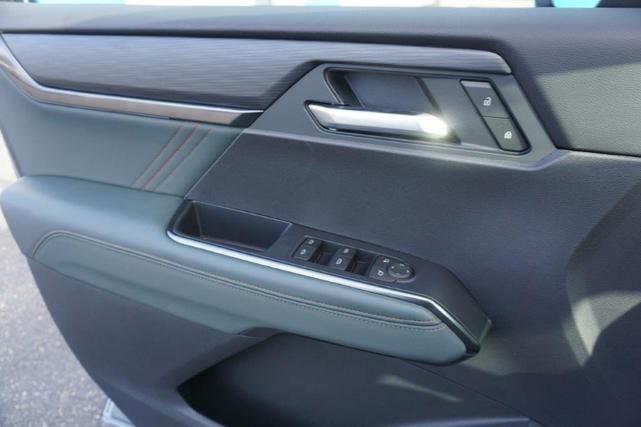 Photo of 2025 Sterling Metallic GMC Acadia