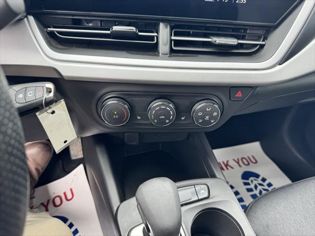 Photo of 2024 Sterling Gray Metallic Chevrolet Trax