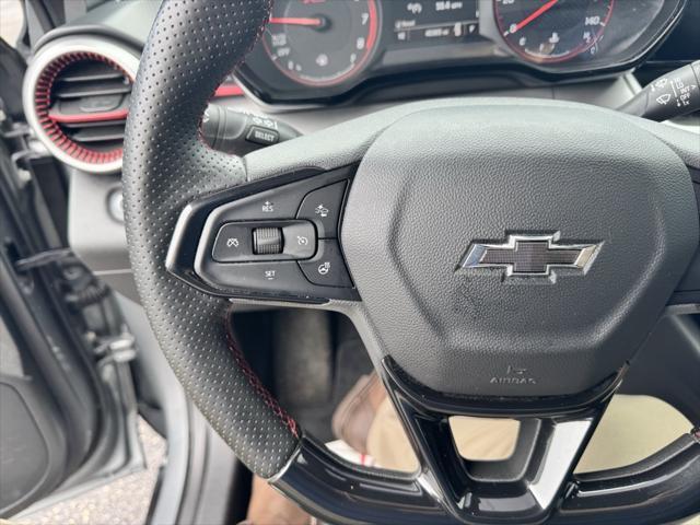 Photo of 2024 Sterling Gray Metallic Chevrolet Trax