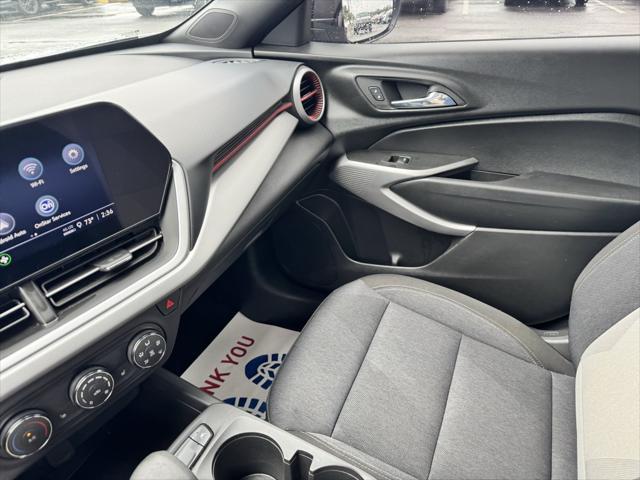 Photo of 2024 Sterling Gray Metallic Chevrolet Trax